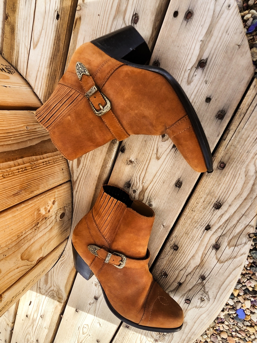 Dingo DI02248 Tan Leather Western Buckle Ankle Boots 6.5M Cowgirl